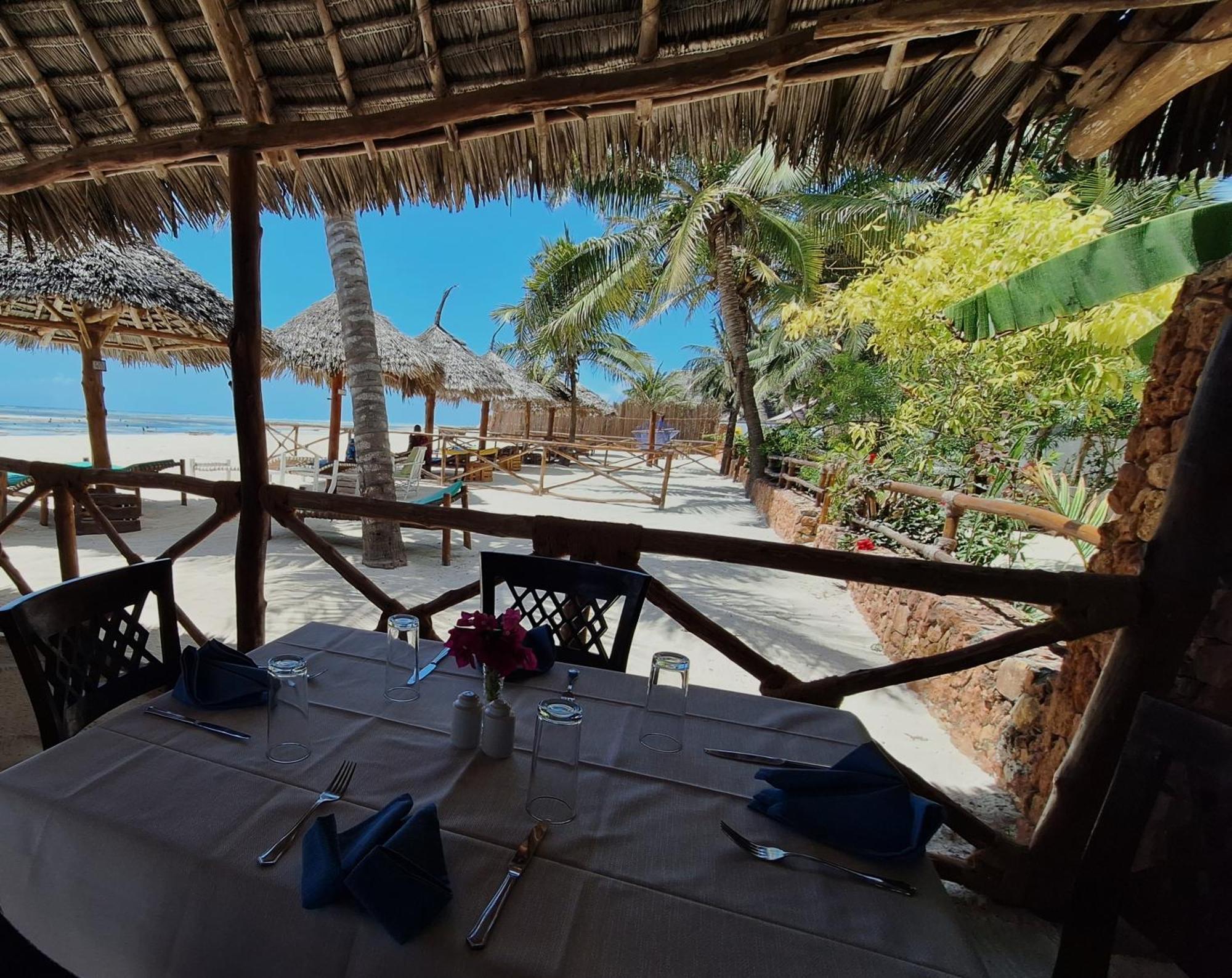 Bianco Azzurro Hotel & Restaurant Pwani Mchangani Extérieur photo