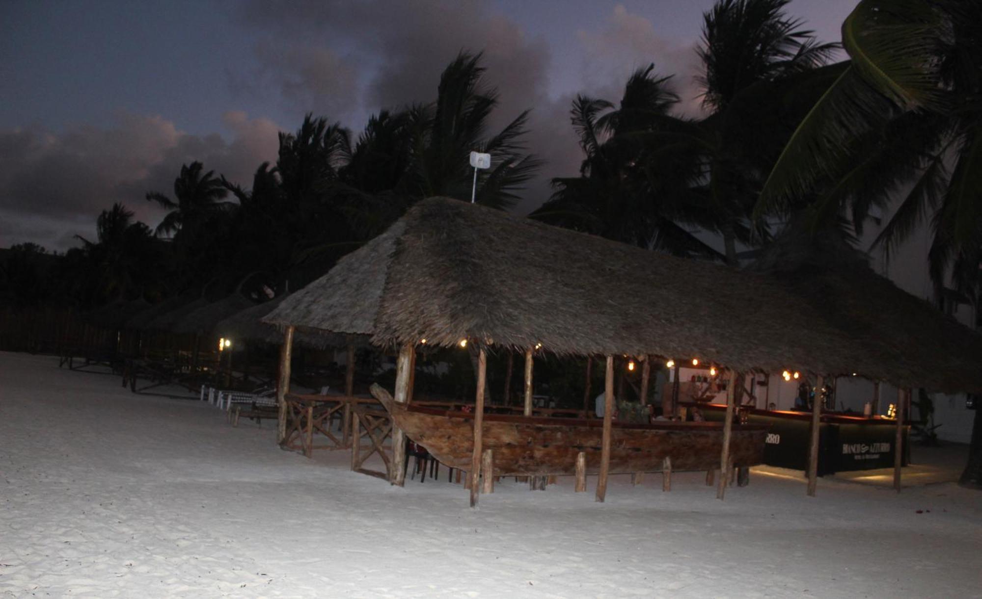 Bianco Azzurro Hotel & Restaurant Pwani Mchangani Extérieur photo