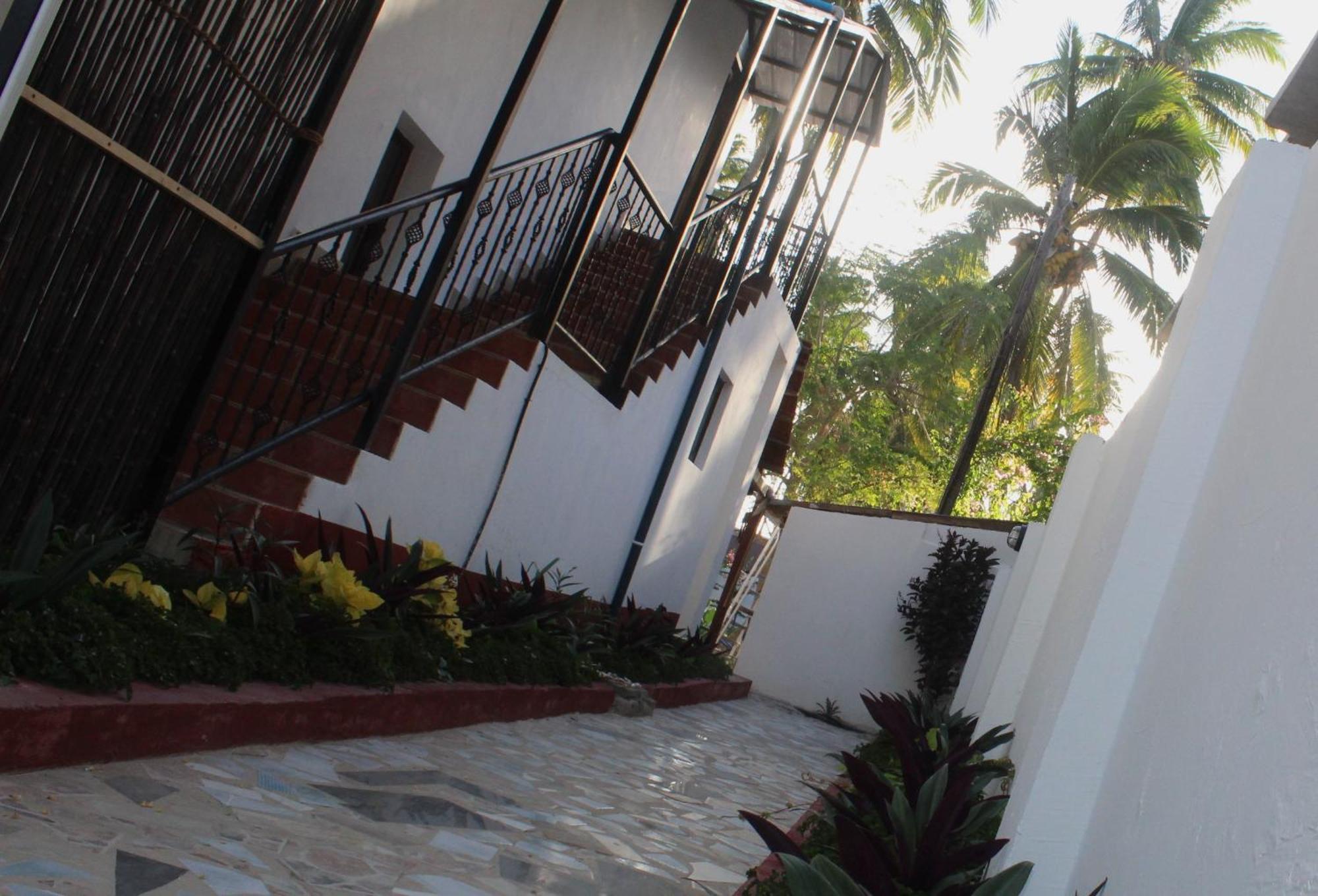 Bianco Azzurro Hotel & Restaurant Pwani Mchangani Extérieur photo