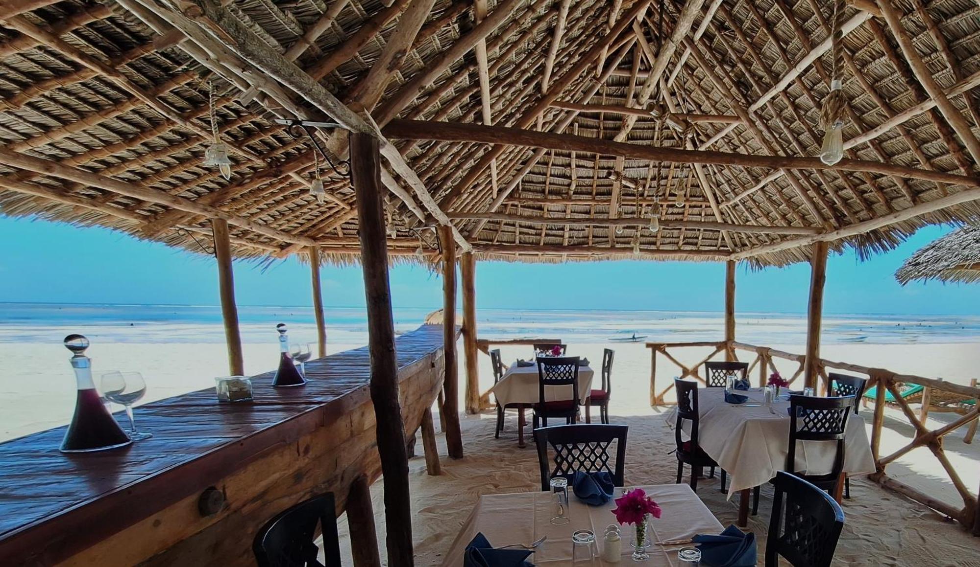 Bianco Azzurro Hotel & Restaurant Pwani Mchangani Extérieur photo